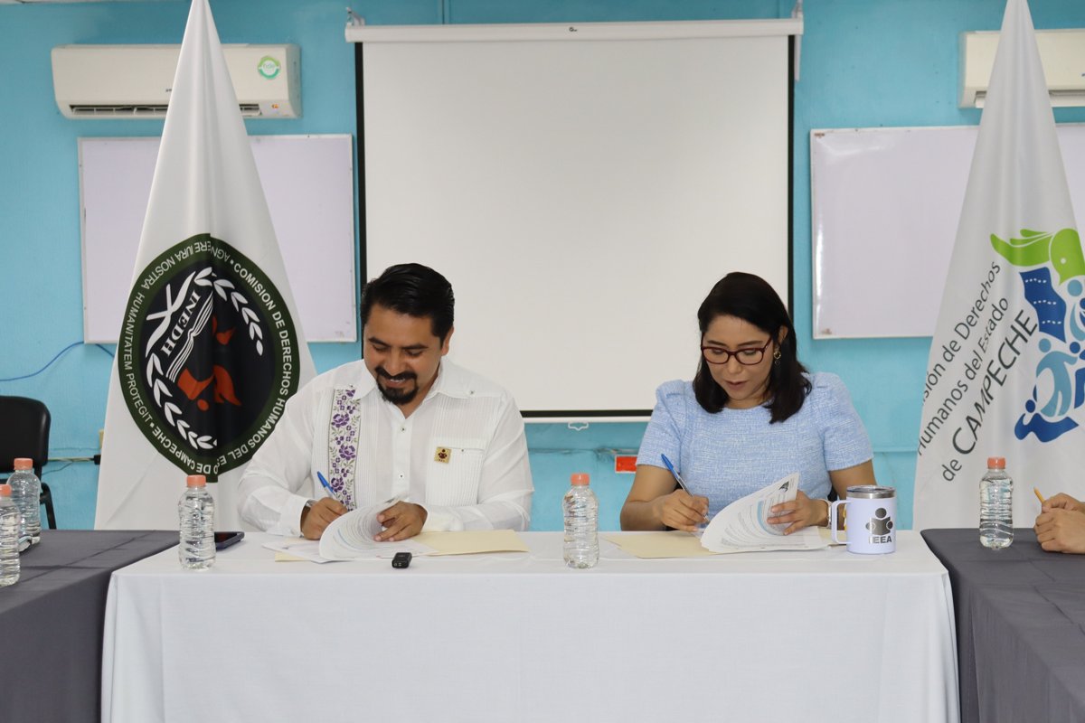 IEEA FIRMA CONVENIO CON CODHECAM POR EL DERECHO A LA EDUCACIÓN Y ALFABETIZACIÓN