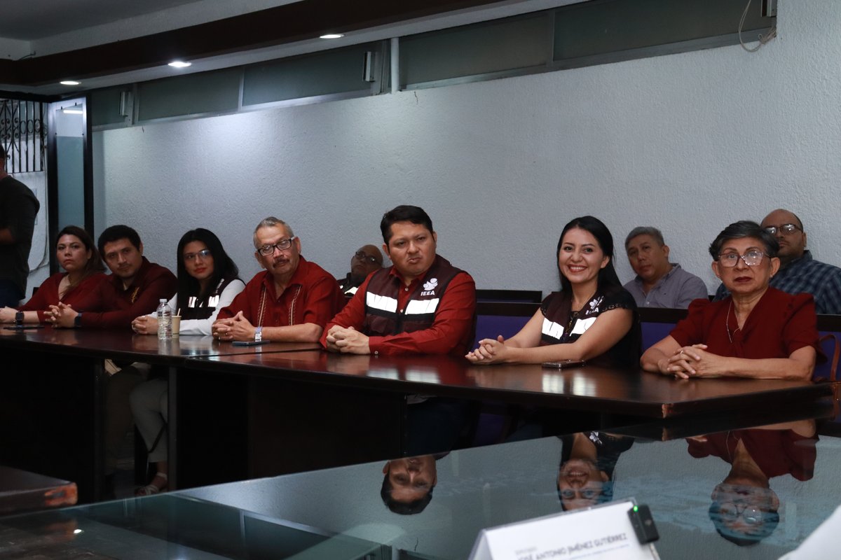 H. CONGRESO DEL ESTADO SE UNE AL IEEA POR LA ALFABETIZACIÓN