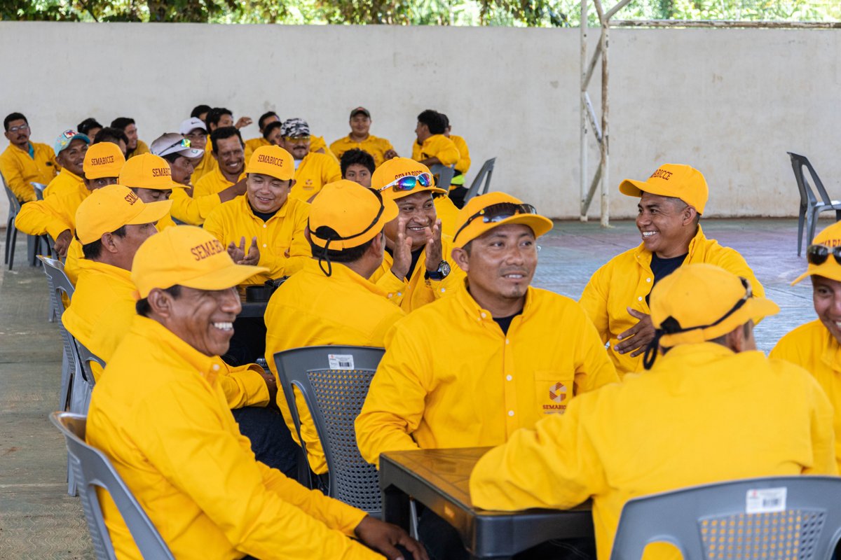 RECONOCEN A COMBATIENTES DE INCENDIOS FORESTALES