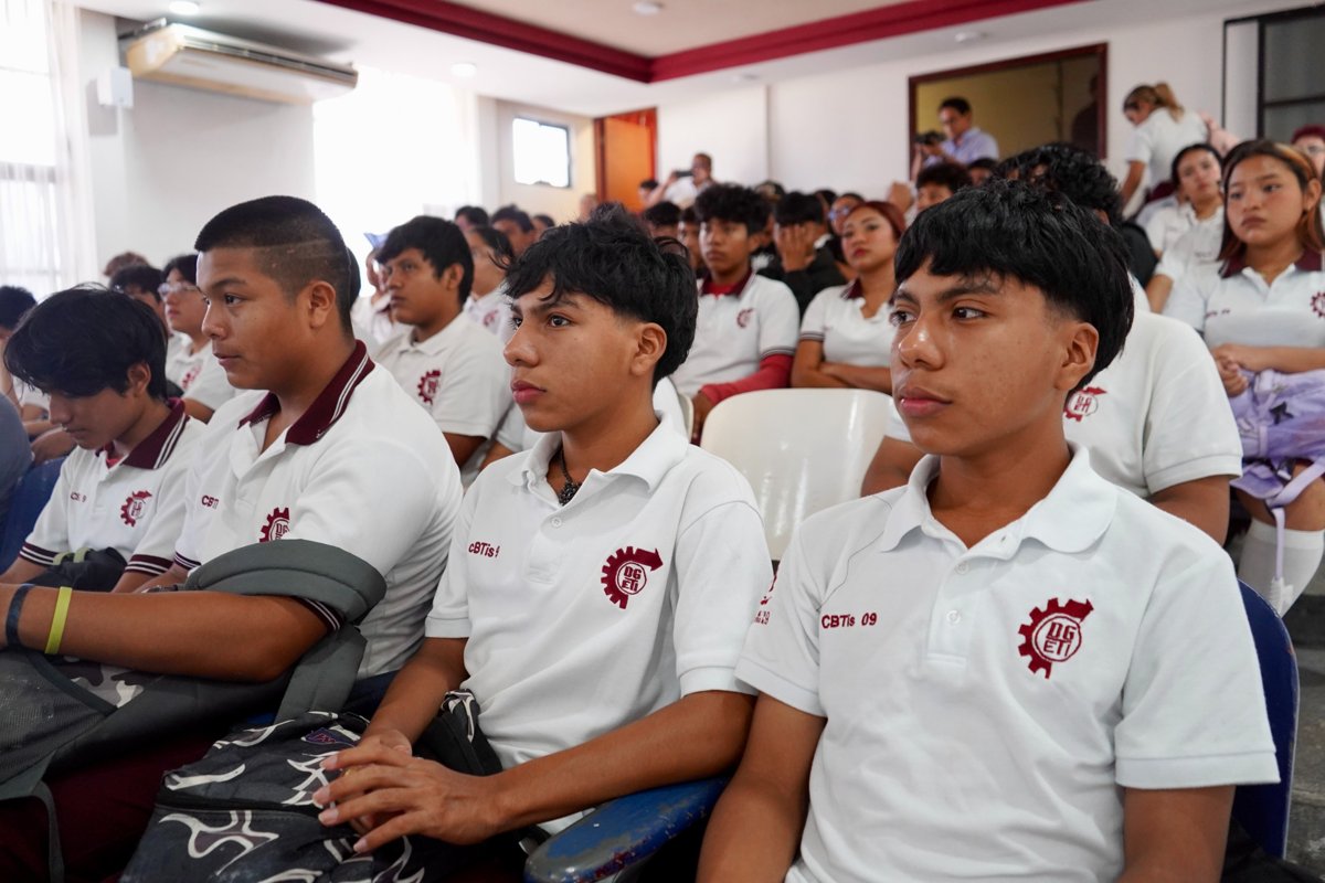 PARTICIPAN ALUMNOS CAMPECHANOS EN PRUEBA PISA 2025