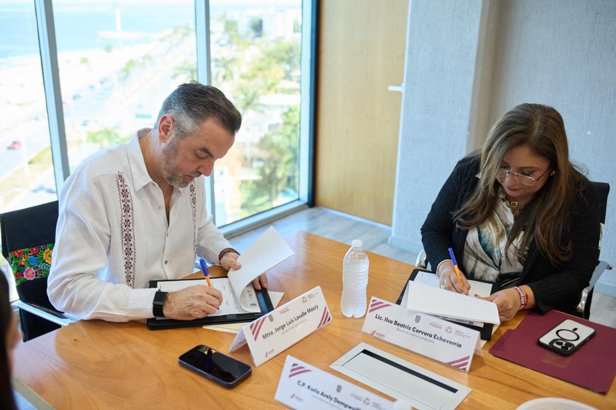 FIRMA DE CONVENIO CON EL INSTITUTO CAMPECHANO Y COBACAM, SECRETARÍA DE DESARROLLO ECONÓMICO