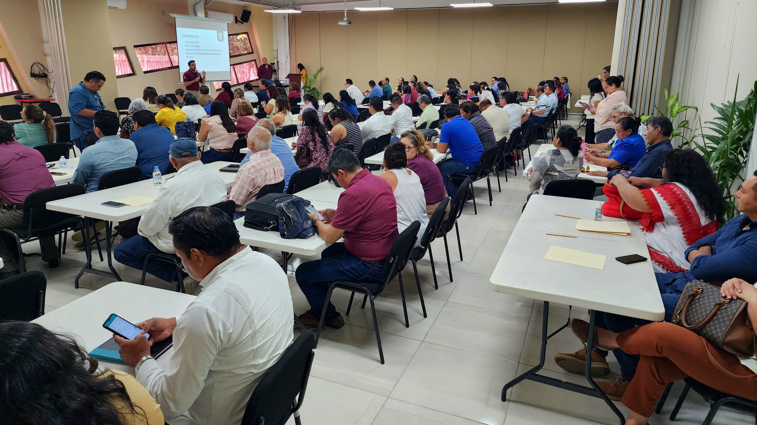 Se Une Personal Docente Para Mejorar Las Prácticas Educativas En Los Centros Escolares
