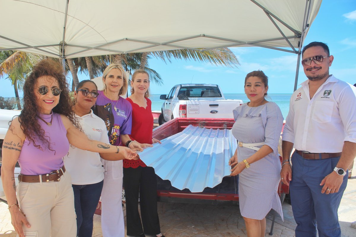 LLEVAN PROGRAMA DE "LÁMINAS BAJO COSTO" A FAMILIAS DE ISLA ARENA