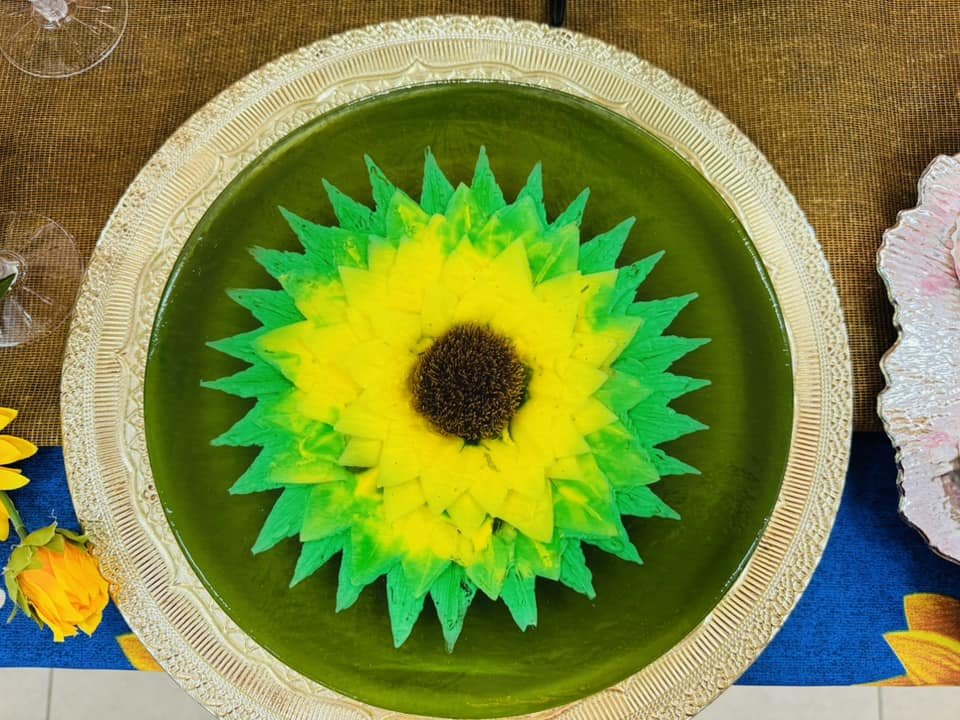 ALUMNOS DEL ICAT CARMEN CULMINAN MÓDULO DE REPOSTERÍA CON GRAN EXPOSICIÓN