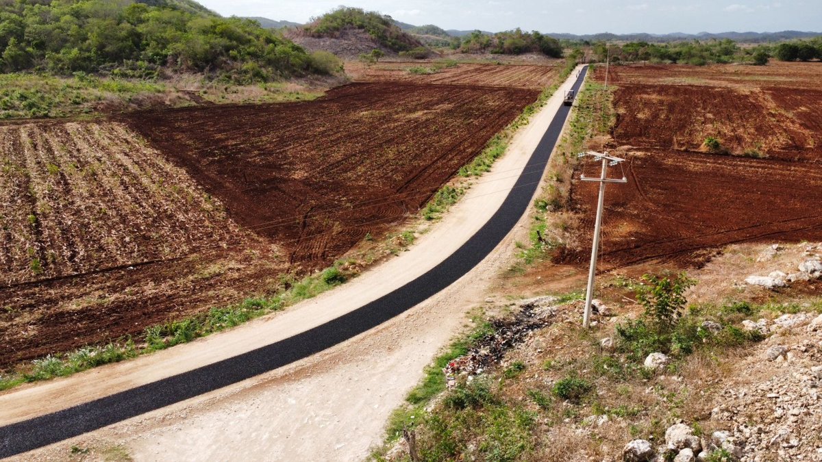 RECONSTRUCCIÓN DEL CAMINO BACABCHÉN-BLANCA FLOR, DZITBALCHE (TRAMOS AISLADOS)
