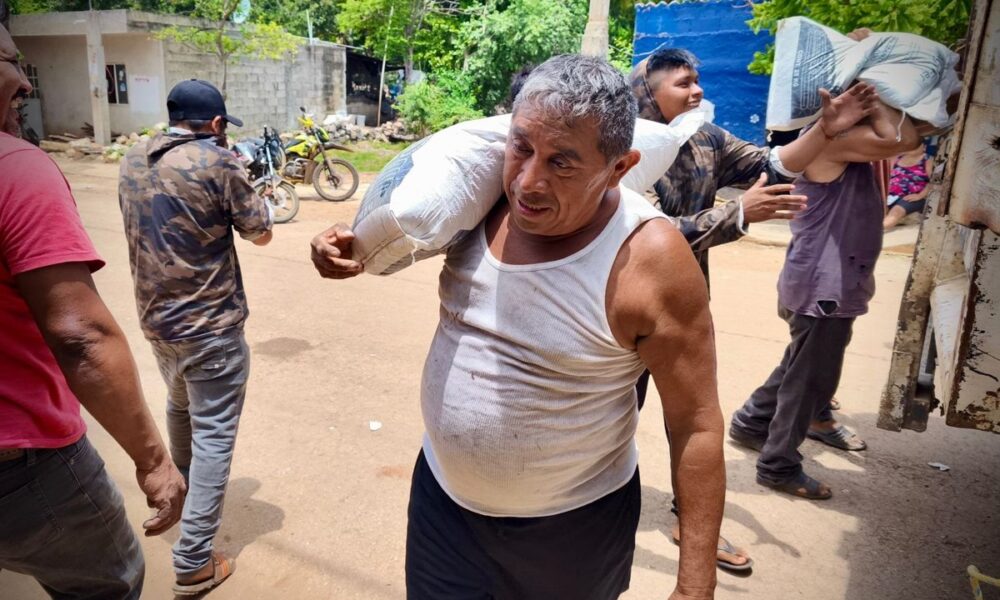ENTREGA DE FERTILIZANTE EN HECELCHAKÁN