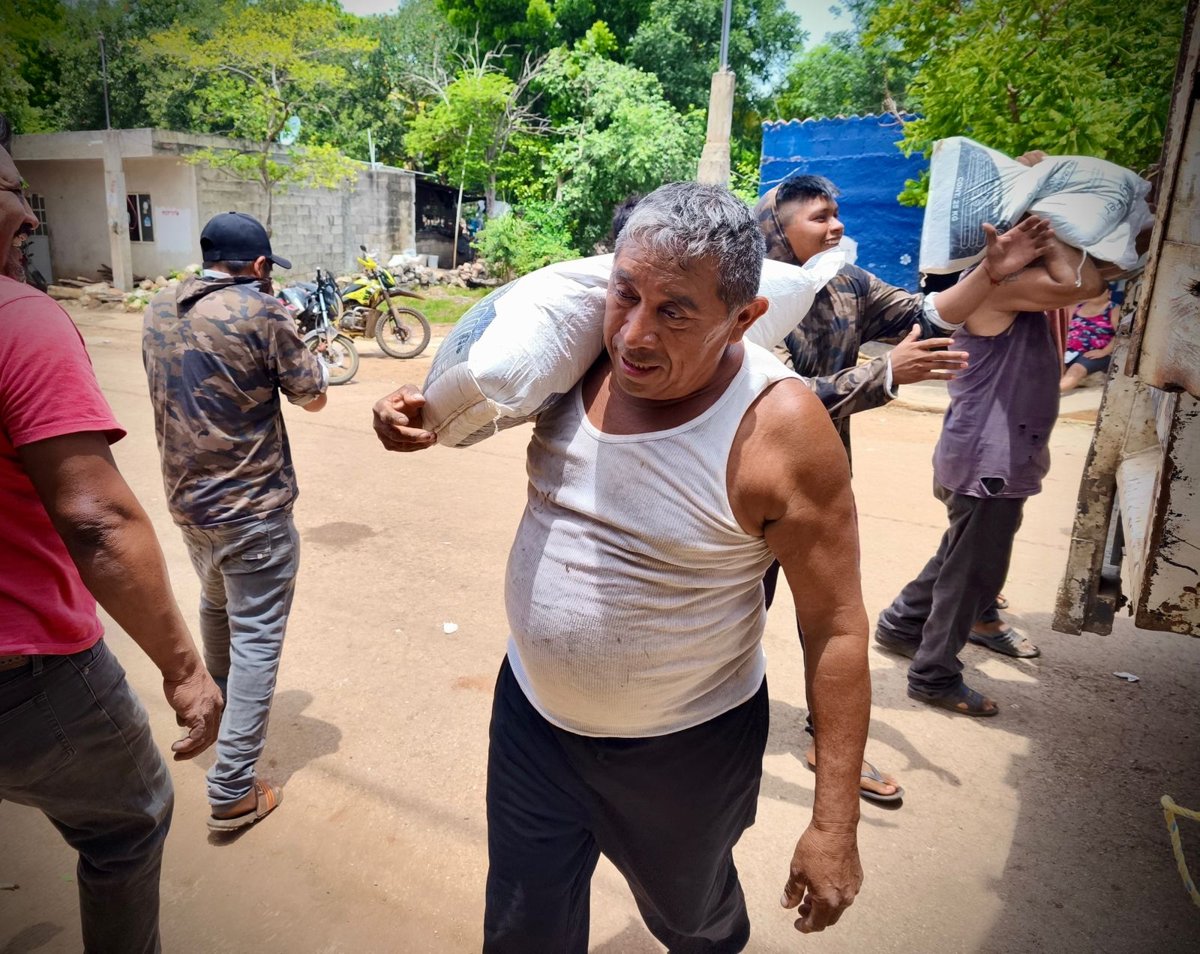 ENTREGA DE FERTILIZANTE EN HECELCHAKÁN
