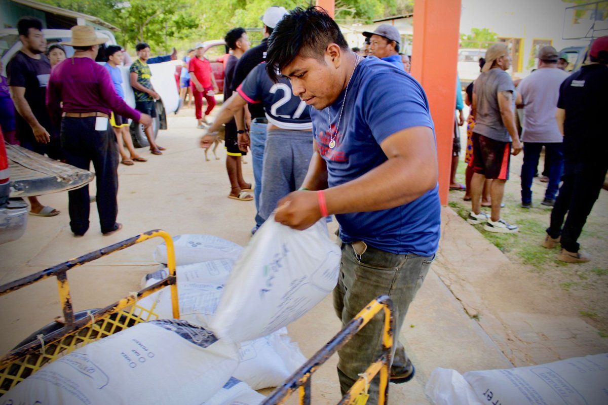 ENTREGA DE FERTILIZANTE EN HECELCHAKÁN