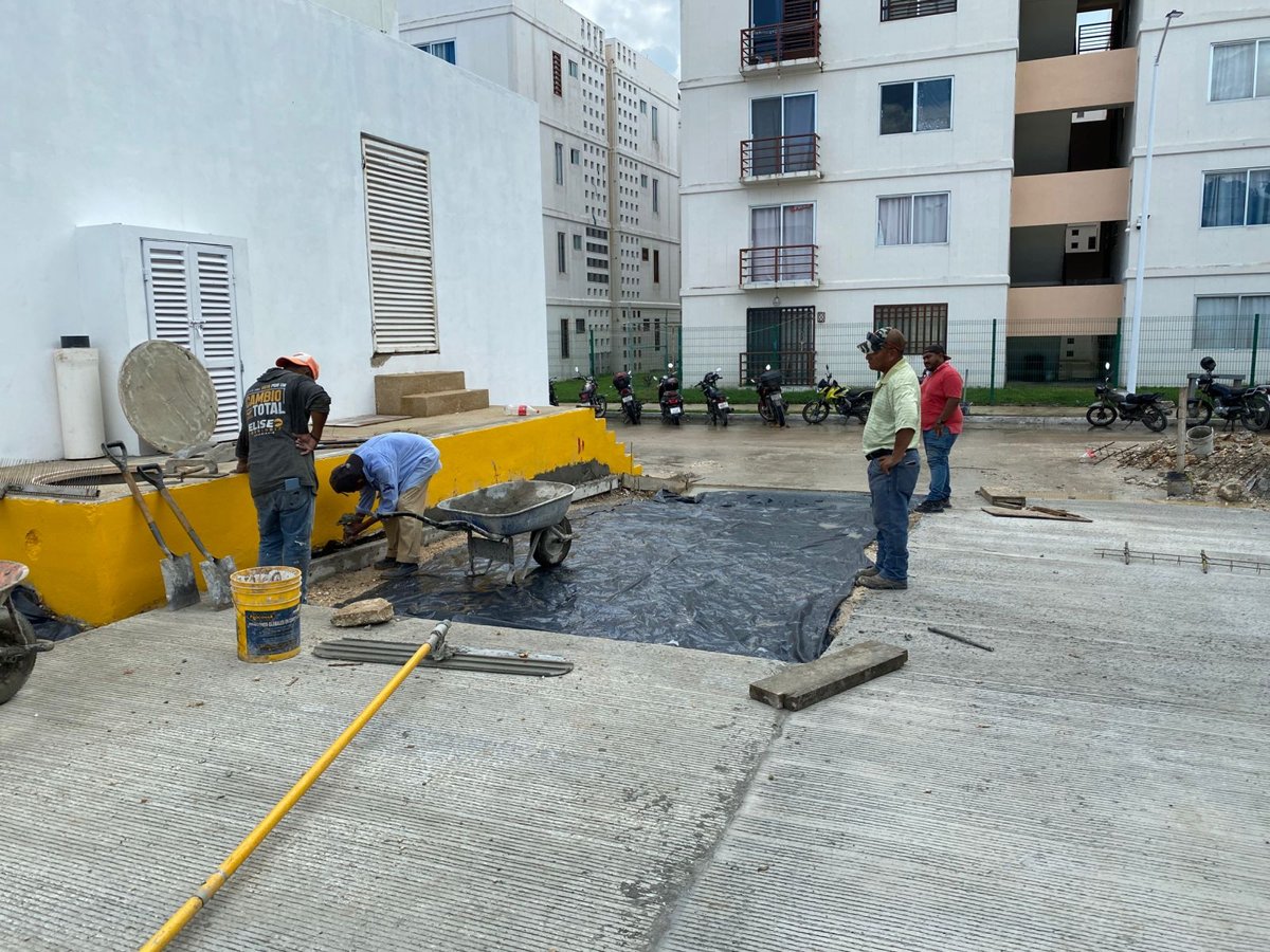 PAVIMENTACIÓN Y MANTENIMIENTO DE DIVERSAS CALLES EN LA LOCALIDAD DE CIUDAD DEL CARMEN, MUNICIPIO CARMEN