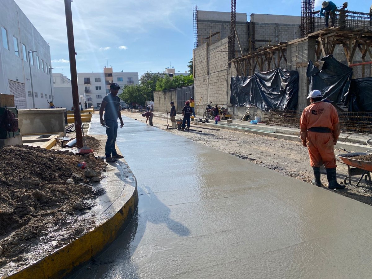 PAVIMENTACIÓN Y MANTENIMIENTO DE DIVERSAS CALLES EN LA LOCALIDAD DE CIUDAD DEL CARMEN, MUNICIPIO CARMEN