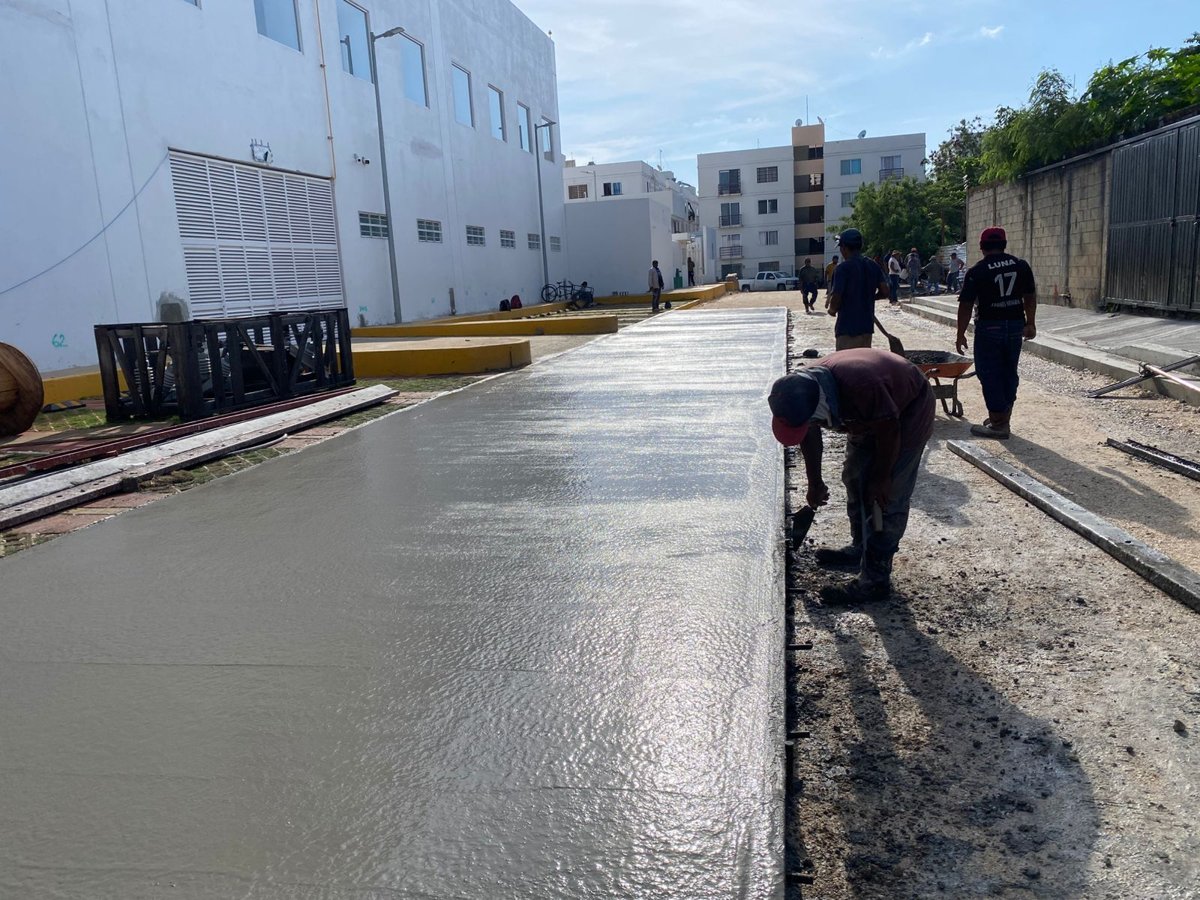 PAVIMENTACIÓN Y MANTENIMIENTO DE DIVERSAS CALLES EN LA LOCALIDAD DE CIUDAD DEL CARMEN, MUNICIPIO CARMEN