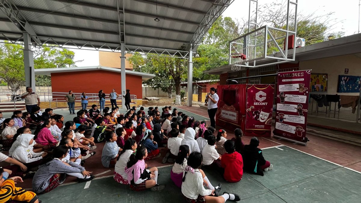 HUGO EL JAGUAR VISITA ESCUELAS DEL ESTADO