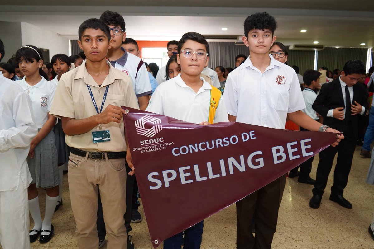 PARTICIPAN ESTUDIANTES DE SECUNDARIA EN JORNADA ACADÉMICA ESTATAL