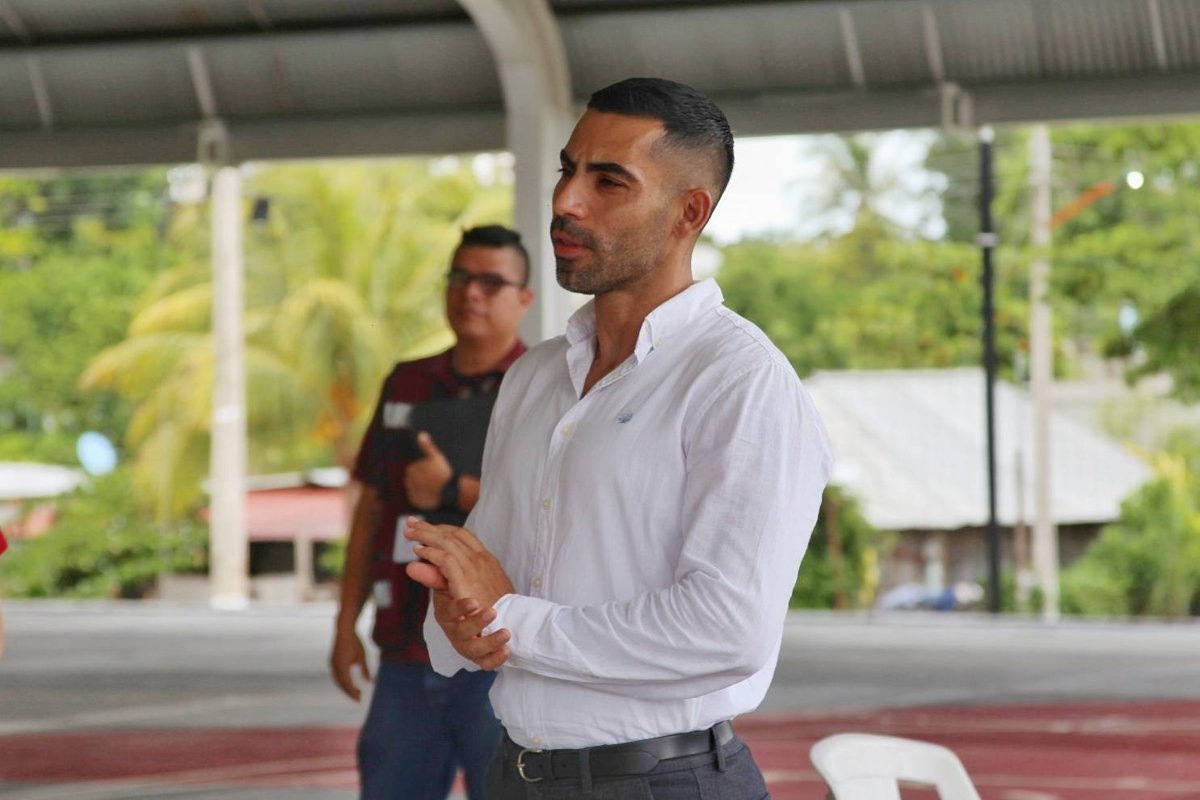 ACERCAN LOS PROGRAMAS DEL GOBIERNO DE TODOS A LA LOCALIDAD DE LA LIBERTAD DEL MUNICIPIO DE CAMPECHE