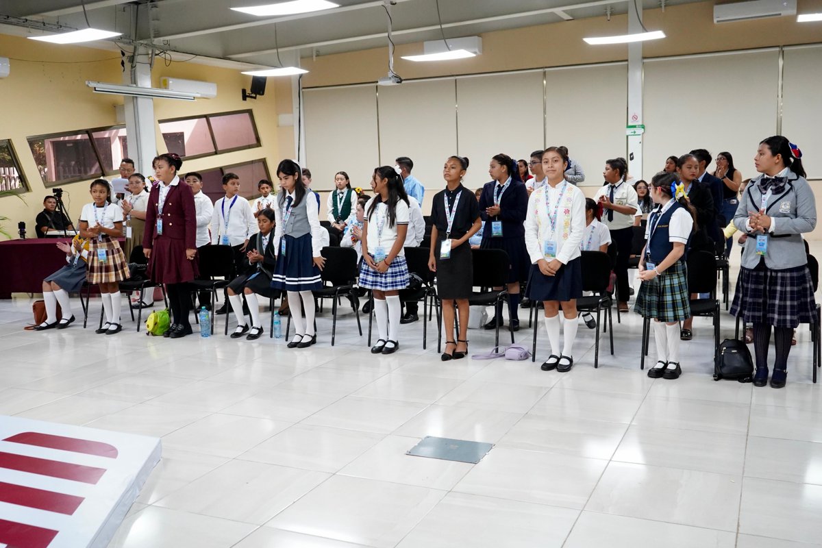 NIÑAS Y NIÑOS ALZAN LA VOZ EN EL CONCURSO DE ORATORIA RUMBO A LA XXIII LEGISLATURA INFANTIL 2025