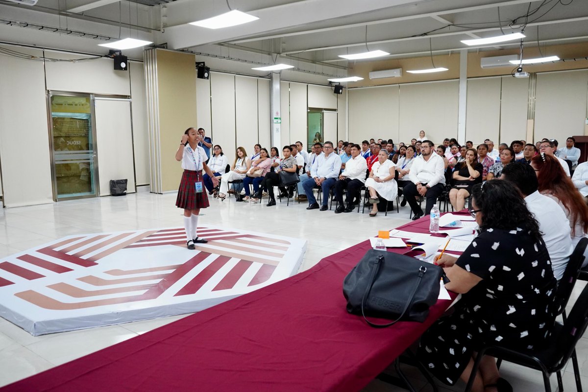 NIÑAS Y NIÑOS ALZAN LA VOZ EN EL CONCURSO DE ORATORIA RUMBO A LA XXIII LEGISLATURA INFANTIL 2025