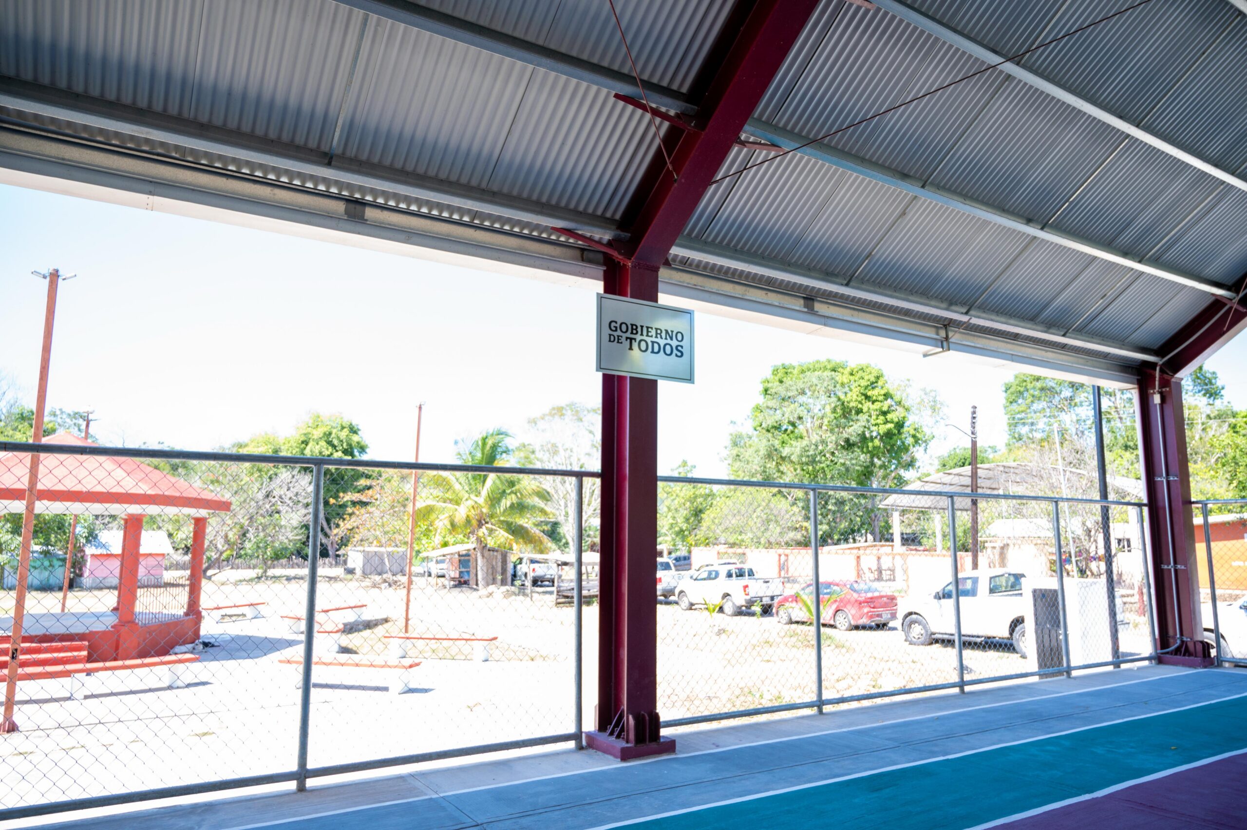 INAUGURÓ LA GOBERNADORA, LAYDA SANSORES SAN ROMÁN, OBRAS DE INFRAESTRUCTURA FÍSICA POR MÁS DE $11.2 MILLONES EN CHAMPOTÓN