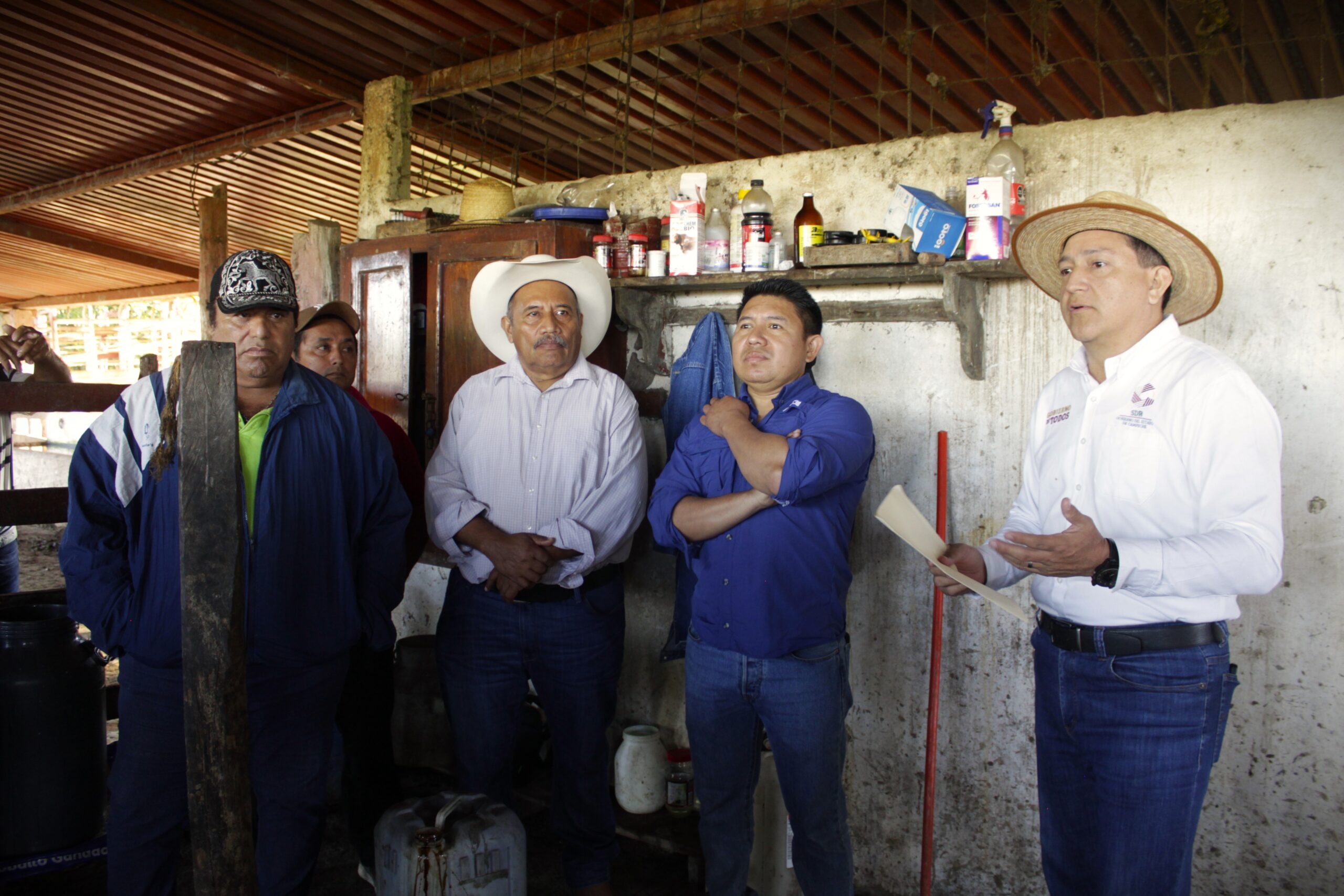 CAPACITACIÓN PARA MEJORAR LA PRODUCCIÓN LECHERA EN PALIZADA