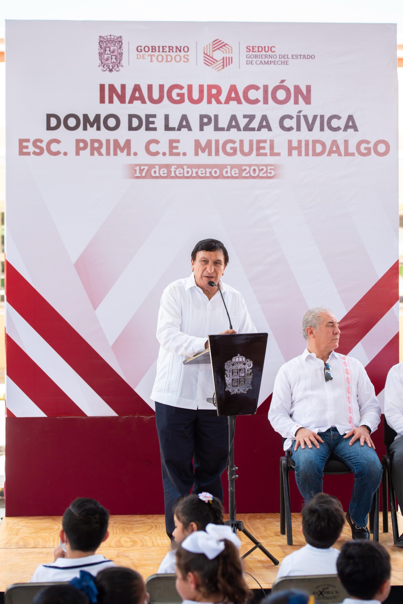 LA GOBERNADORA LAYDA SANSORES SAN ROMÁN INAUGURÓ OBRAS DE INFRAESTRUCTURA EDUCATIVA POR $6.8 MILLONES EN LA CAPITAL CAMPECHANA