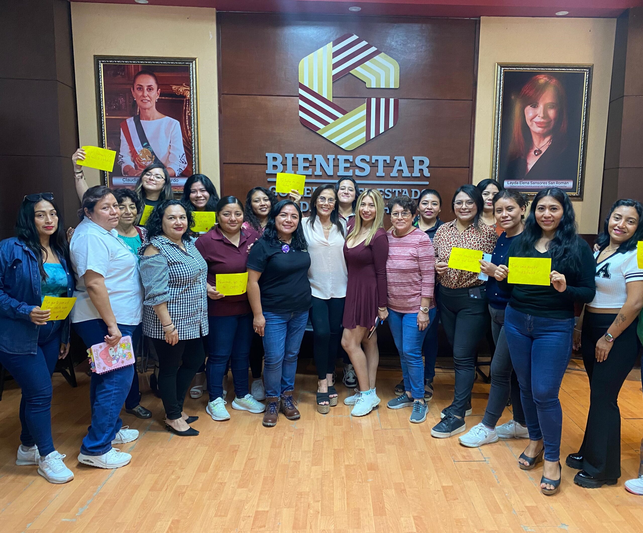 BIENESTAR IMPARTE CHARLA “MUJERES APOYANDO A MUJERES”