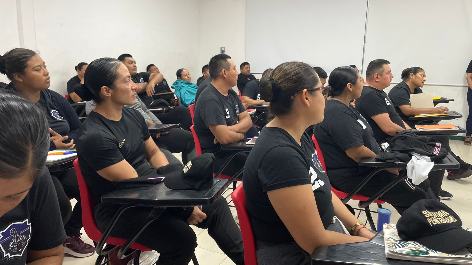 CAPACITAN EN MANEJO DE ESTRÉS PARA MEJORAR AMBIENTE LABORAL