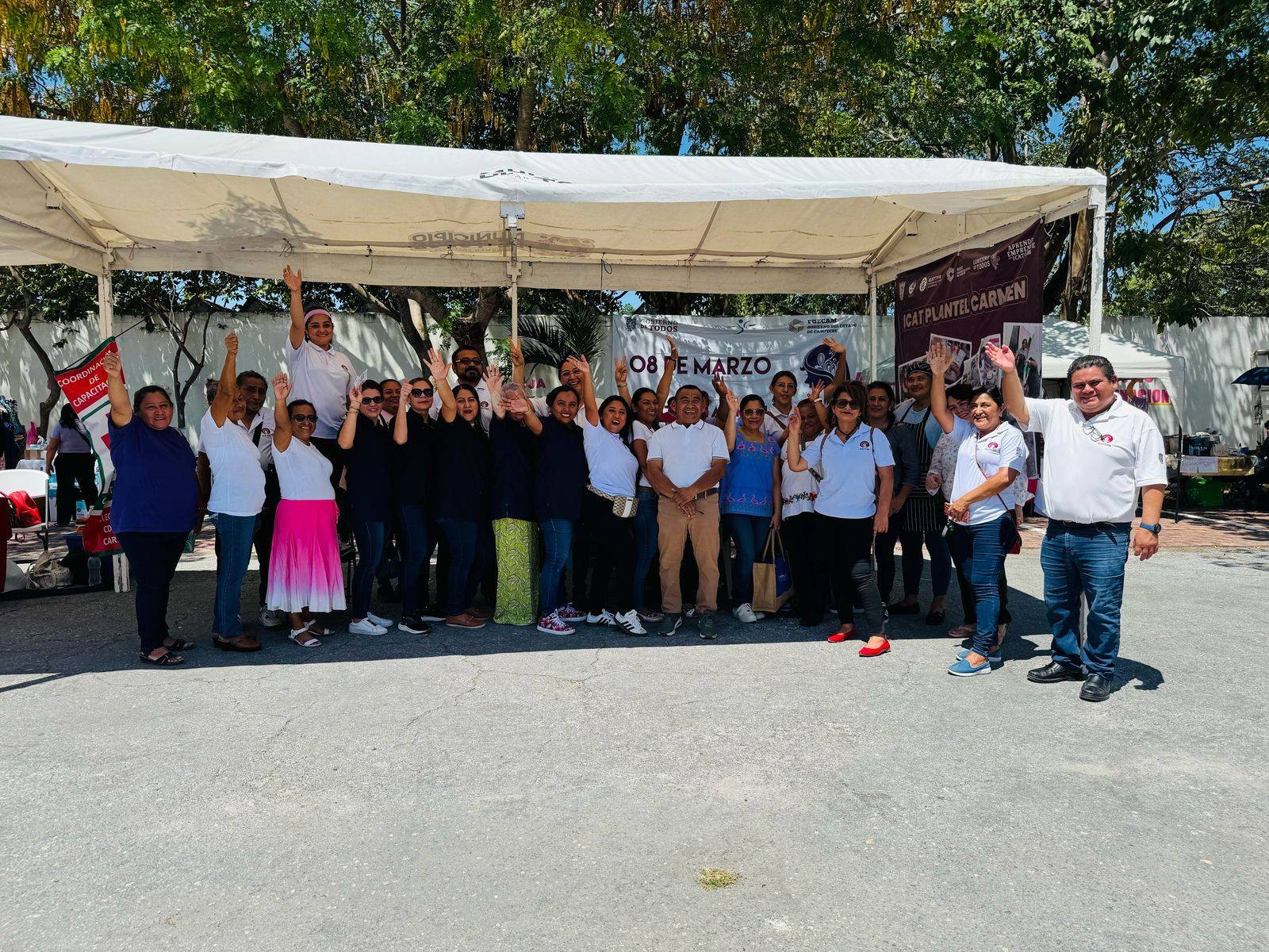 ICAT CARMEN IMPULSA A EMPRENDEDORAS EN EL 'MERCADITO MUJER EMPRENDEDORA’