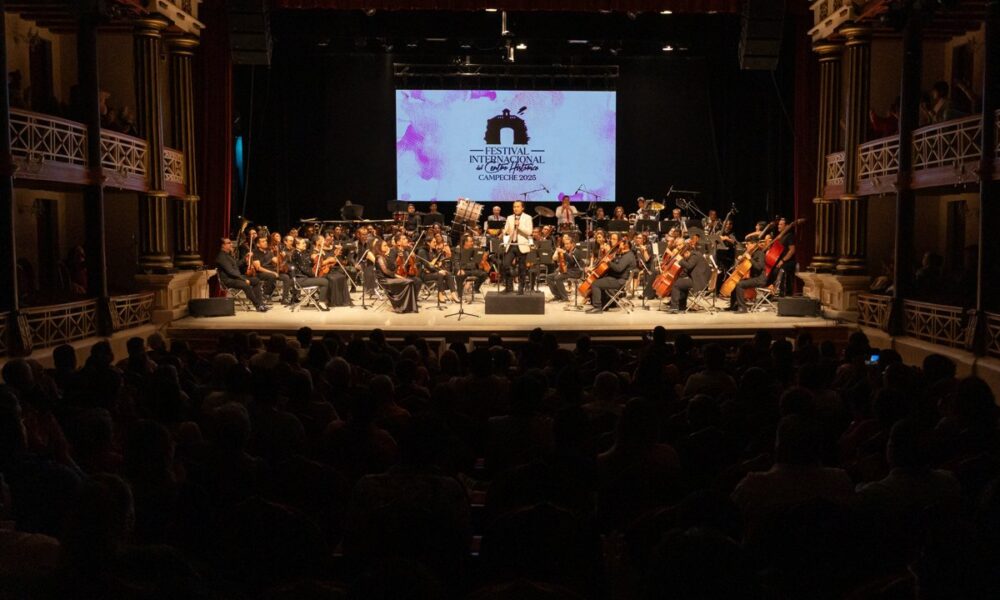"CUCHILLO ARISTOTÉLICO", UNA REFLEXIÓN SOBRE LOS FUNDAMENTOS DEL DRAMA, SE PRESENTÓ EN EL FESTIVAL DEL CENTRO HISTÓRICO DE CAMPECHE