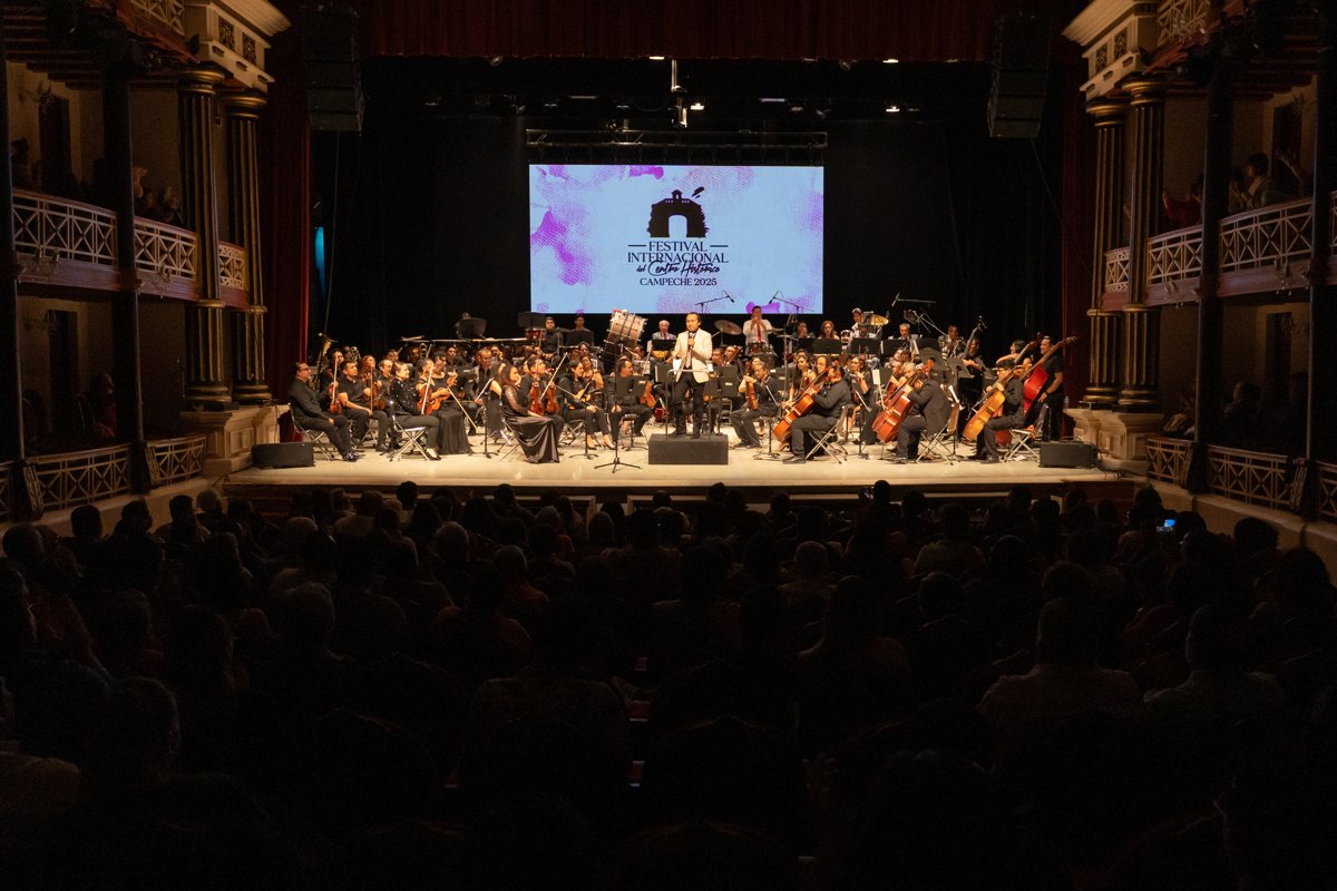 "CUCHILLO ARISTOTÉLICO", UNA REFLEXIÓN SOBRE LOS FUNDAMENTOS DEL DRAMA, SE PRESENTÓ EN EL FESTIVAL DEL CENTRO HISTÓRICO DE CAMPECHE