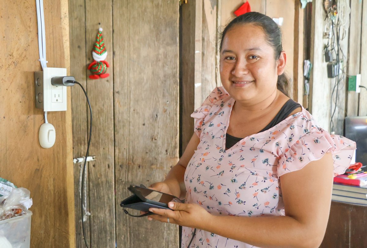 GOBIERNO DE TODOS ENCIENDE ESPERANZA EN CARMEN CON ENERGÍA SOLAR EN COMUNIDADES