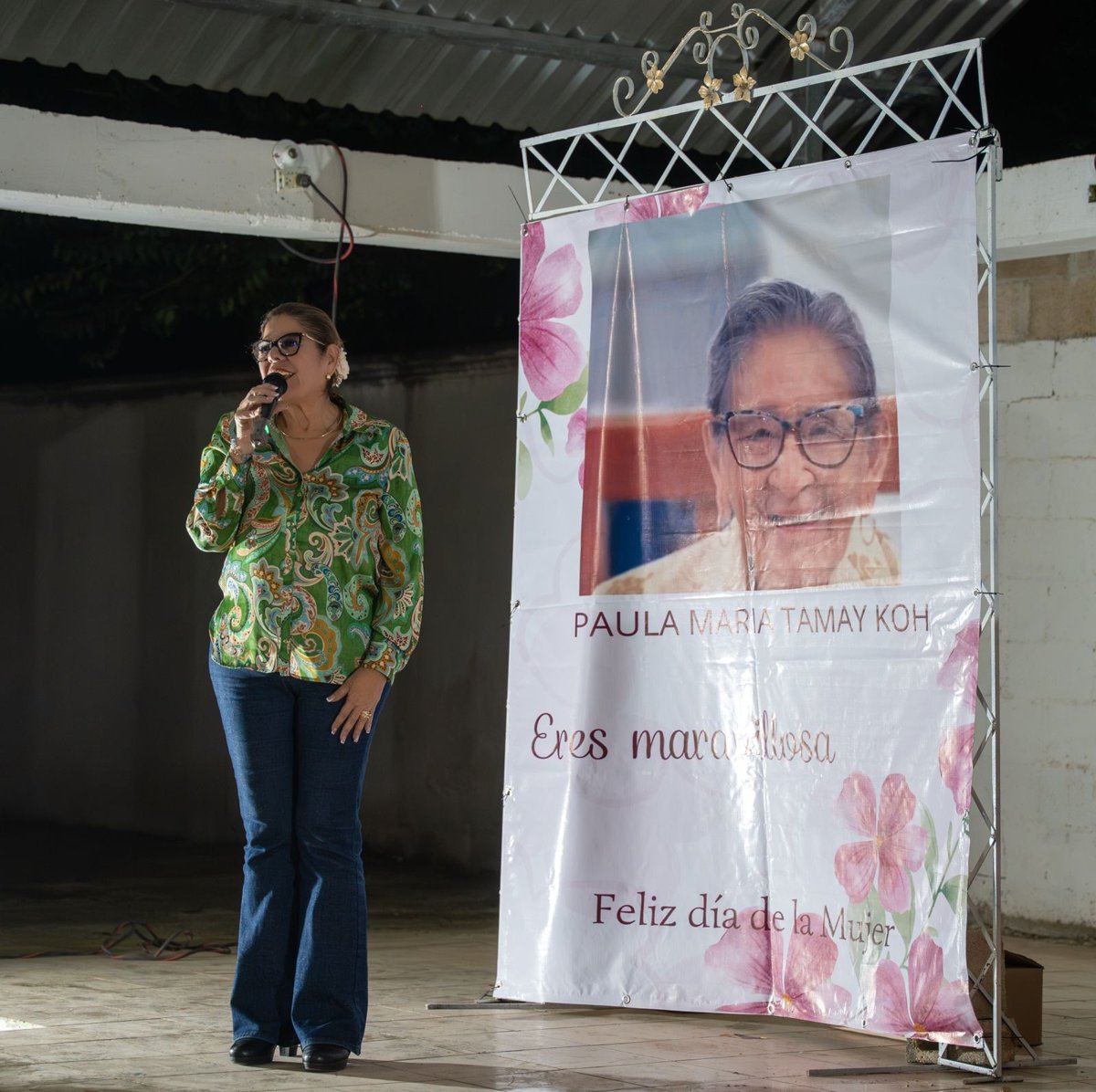TIEMPO DE MUJERES: SEGOB RECONOCE A PROMOTORA DE LA EDUCACIÓN EN HECELCHAKÁN EN EL MARCO DEL 8M