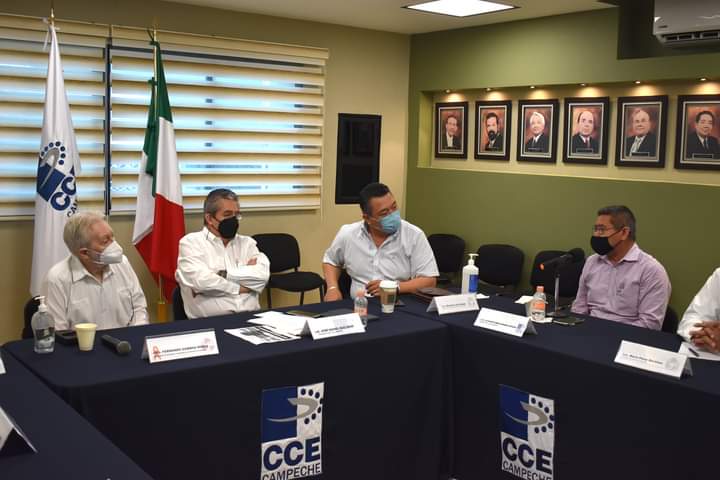 Reunión De Trabajo Entre Titular De La Sedeco, Fernando Gamboa Rosas, El Consejo Coordinador Empresarial Y El Presidente Del Fideicomiso De 2% Sobre Nómina, Ricardo Luis Gómez