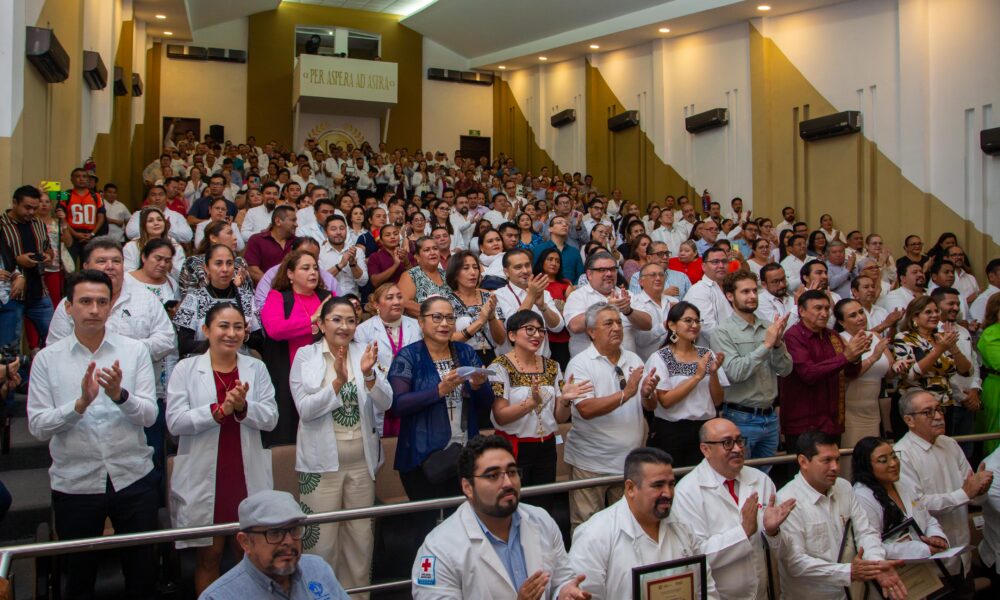 Sector salud avanza con labor conjunta de autoridades y personal médico