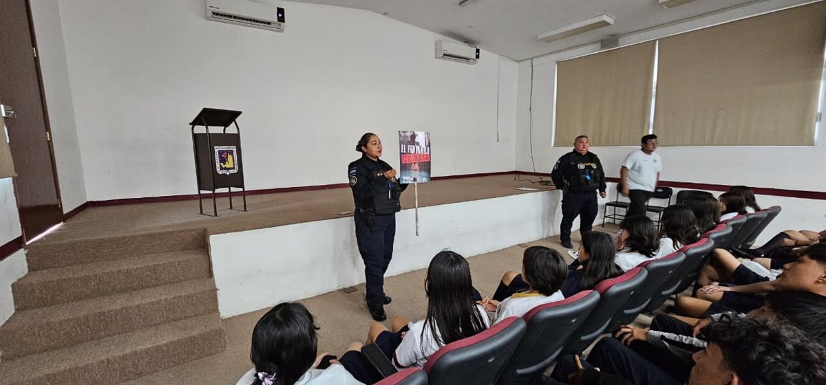 SPSC IMPARTE CONFERENCIA EN PREPARATORIA DEL IC
