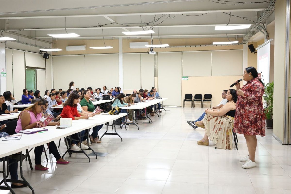 PRESENTAN PROGRAMAS SOCIALES QUE RESPALDAN A MUJERES CAMPECHANAS