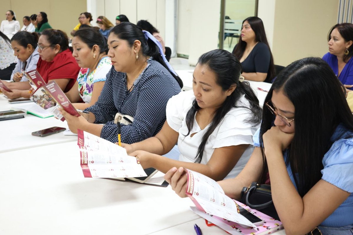 PRESENTAN PROGRAMAS SOCIALES QUE RESPALDAN A MUJERES CAMPECHANAS
