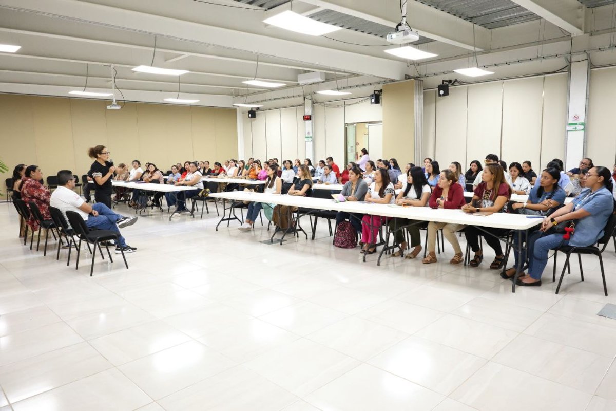 PRESENTAN PROGRAMAS SOCIALES QUE RESPALDAN A MUJERES CAMPECHANAS