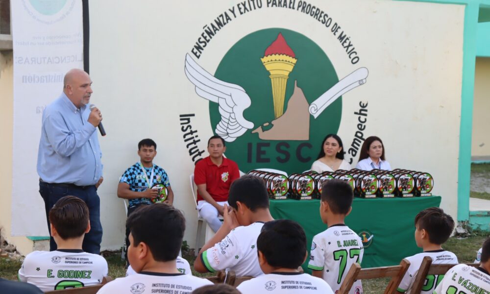RECONOCEN A JOSÉ POOX PERALTA CON EL PREMIO MUNICIPAL DEL DEPORTE “ORGULLO CHAMPOTONERO”
