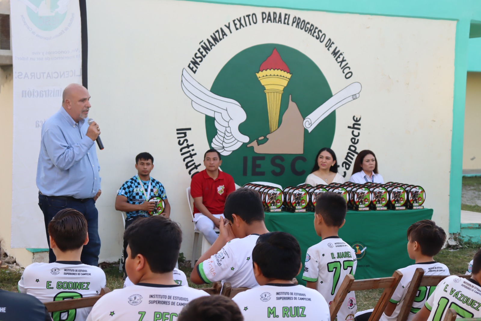 RECONOCEN A JOSÉ POOX PERALTA CON EL PREMIO MUNICIPAL DEL DEPORTE “ORGULLO CHAMPOTONERO”