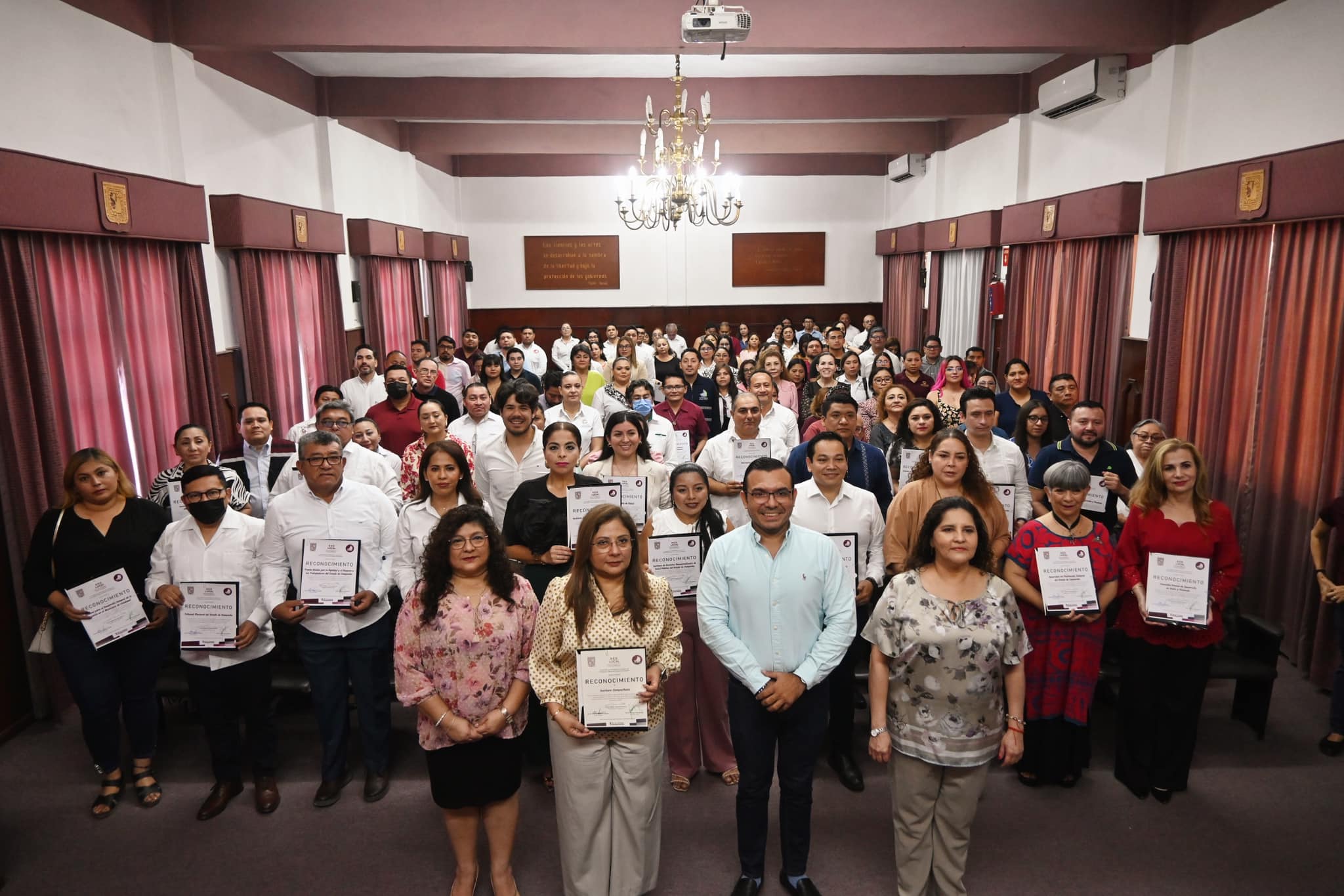 RECONOCIMIENTO A LA APCEC POR SU COMPROMISO CON LA TRANSPARENCIA