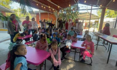REGRESAN ESTUDIANTES A LAS ESCUELAS DEL ESTADO
