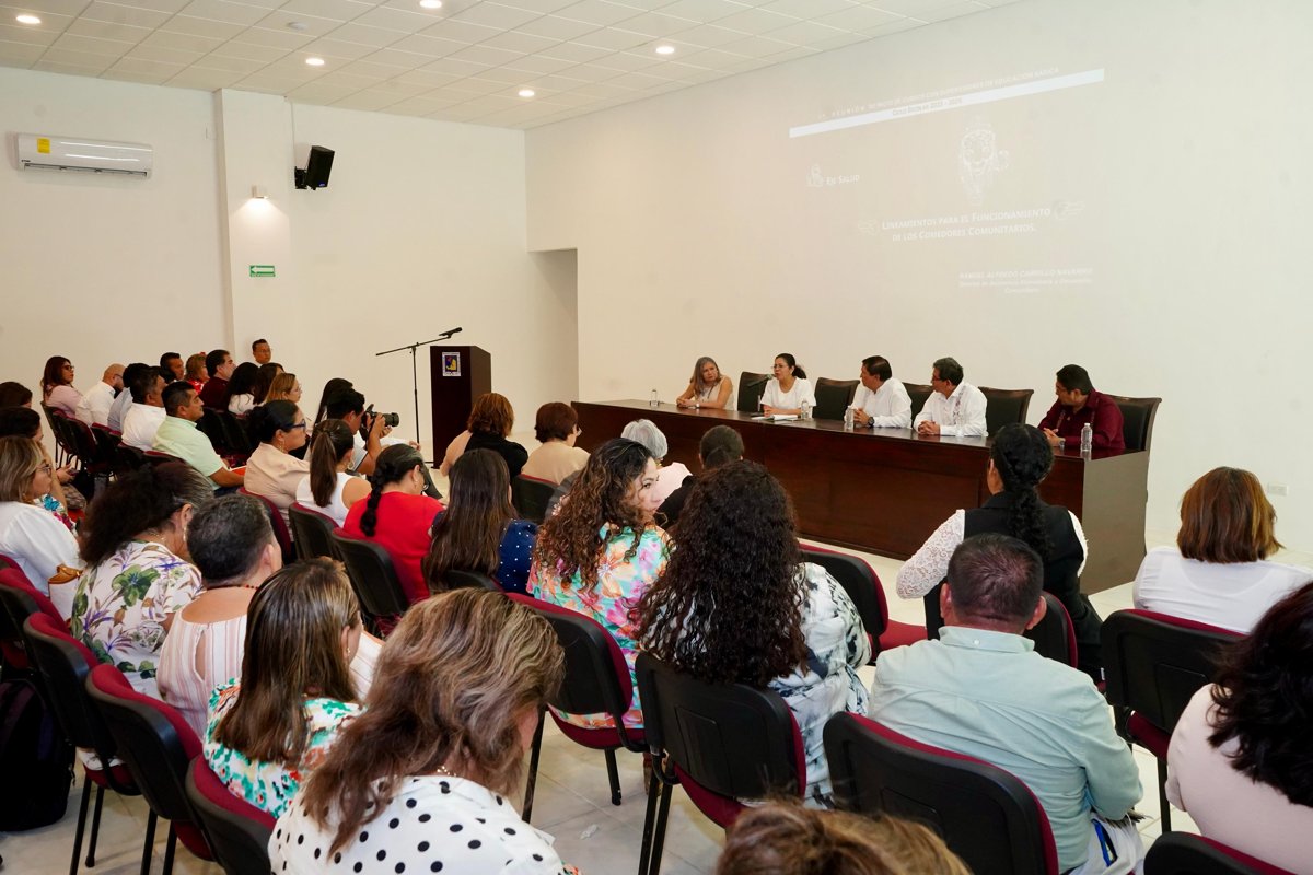 SE LLEVÓ A CABO PRIMERA REUNIÓN DE TRABAJO CON PERSONAL DE SUPERVISIÓN PREVIO AL INICIO DEL CICLO ESCOLAR 2025-2026 EN EDUCACIÓN BÁSICA