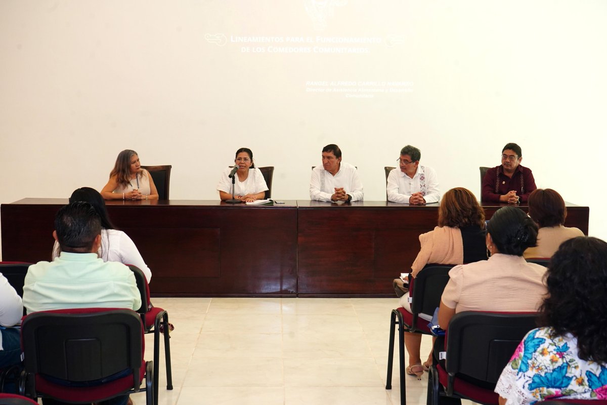 SE LLEVÓ A CABO PRIMERA REUNIÓN DE TRABAJO CON PERSONAL DE SUPERVISIÓN PREVIO AL INICIO DEL CICLO ESCOLAR 2025-2026 EN EDUCACIÓN BÁSICA