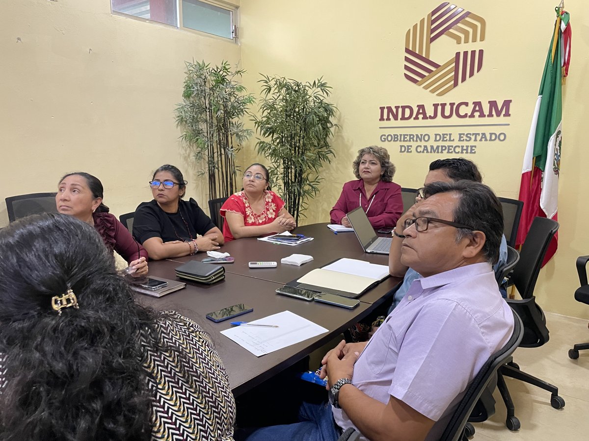 REUNIÓN DE TRABAJO CON TITULARES EN EL INDAJUCAM
