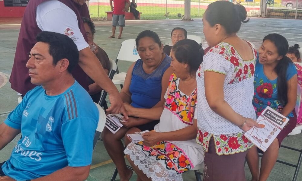 ATIENDEN A POBLACIÓN DE CARMEN Y HOPELCHÉN CON SALUD EN TU BARRIO