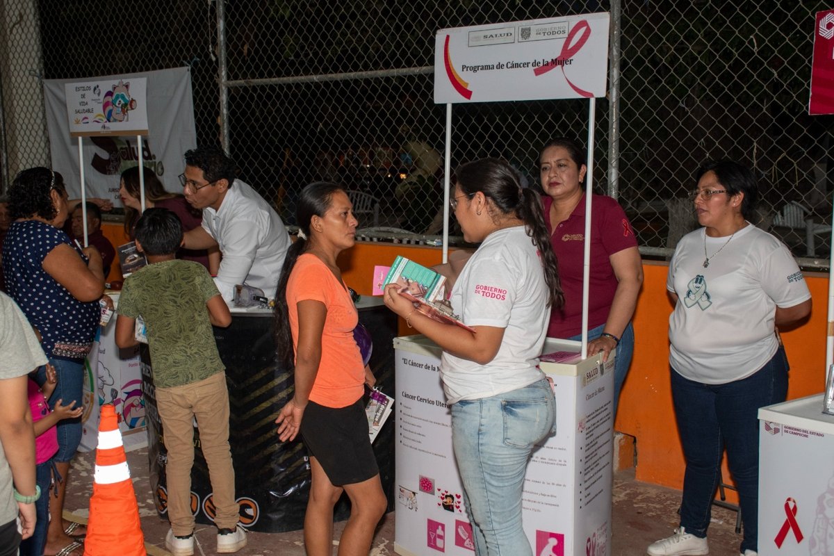 ATIENDEN A POBLACIÓN DE CASTAMAY CON SALUD EN TU BARRIO