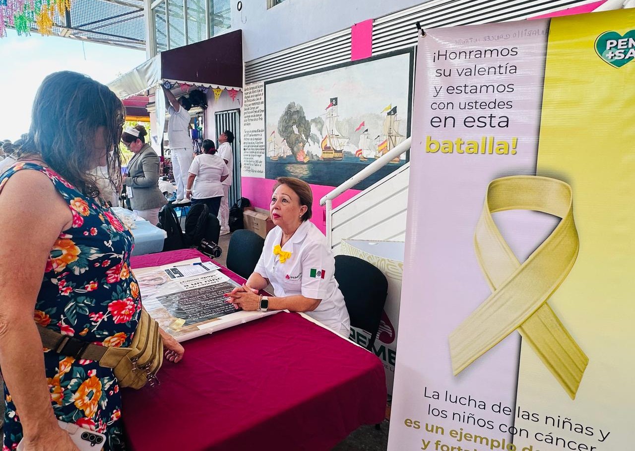 PREVÉN ENFERMEDADES EN MERCADO MUNICIPAL DE CARMEN CON SALUD EN TU BARRIO