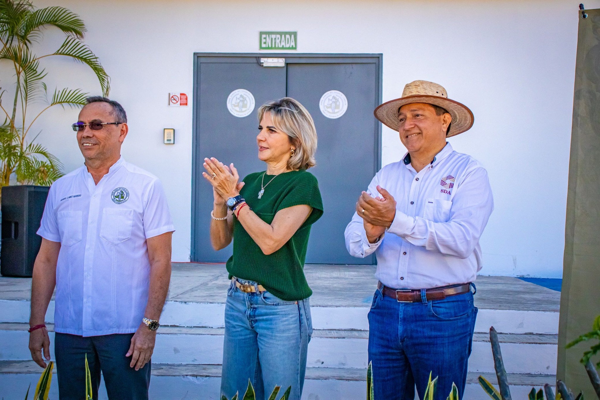 LA SDA REALIZA RESCATE DE ÁREAS VERDES EN LA SALA DE JUICIOS ORALES