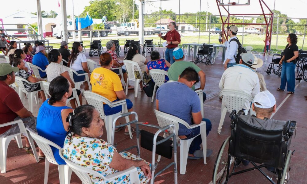 ENTREGA LA SDA APARATOS FUNCIONALES EN CHEKUBUL; UN COMPROMISO DEL GOBIERNO DE CAMPECHE: OCHOA