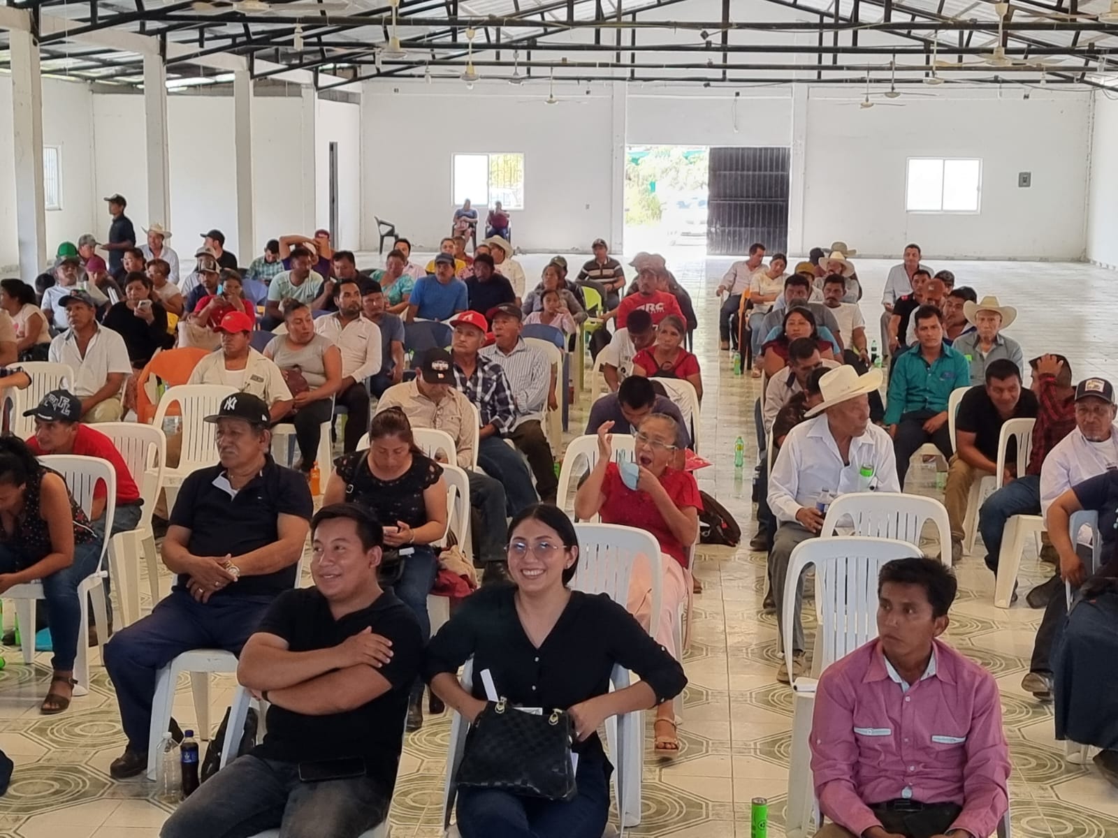 PLÁTICA INFORMATIVA A PRODUCTORES LECHEROS DE CANDELARIA