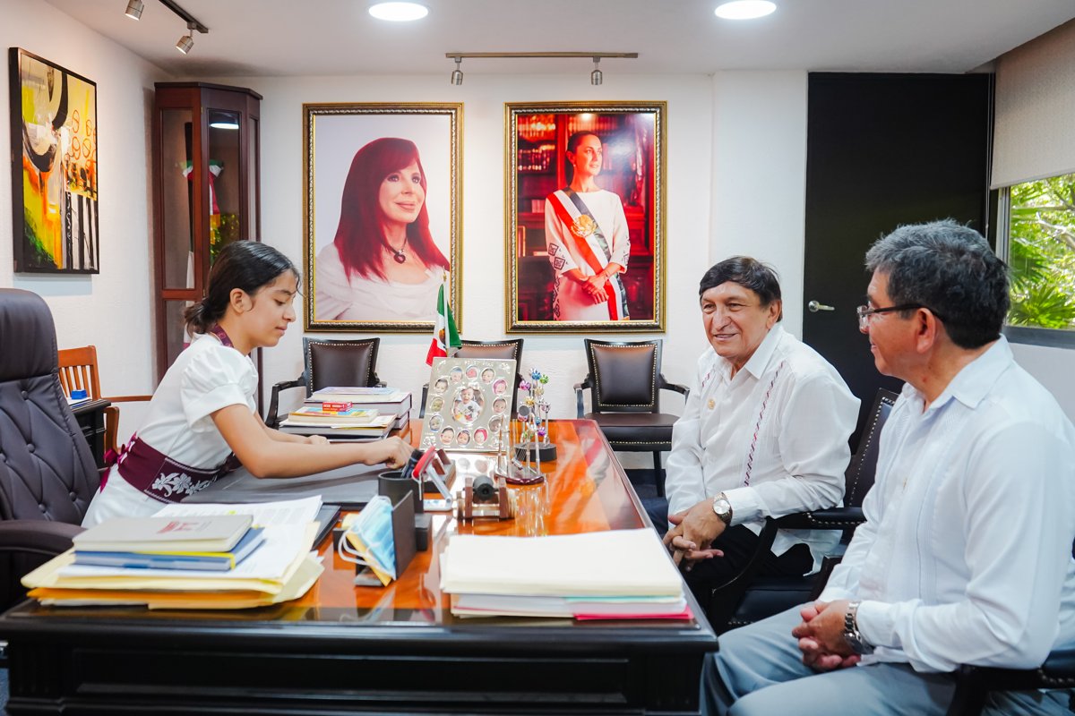 PARTICIPAN ALUMNOS EN PROYECTO “SECRETARIO DE EDUCACIÓN POR UN DÍA”